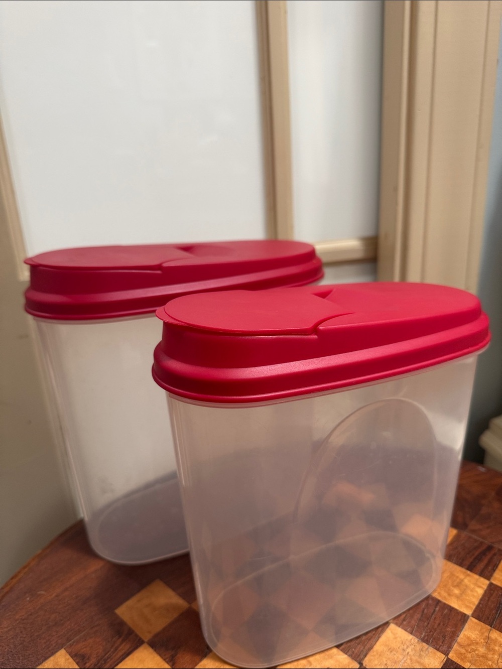Cereal Pasta Dry Food Dispensers Set of 2 Nesting Containers White Red Snap Lid